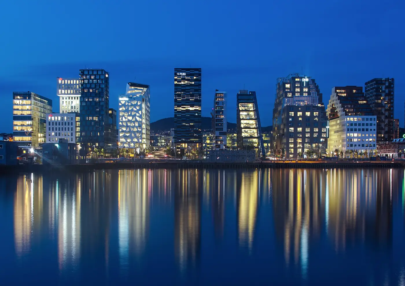 Commercial buildings in Oslo at night